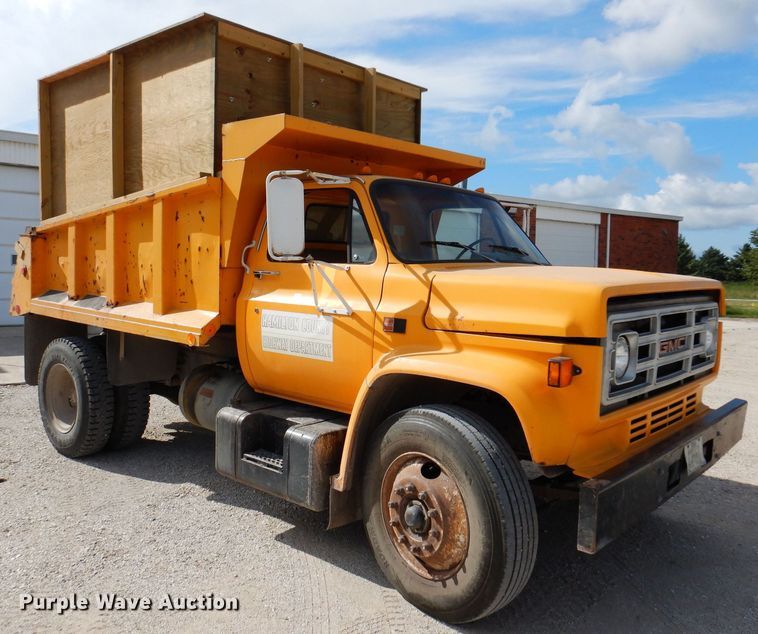 image for item KP9364 1988 GMC Sierra 7000  dump truck