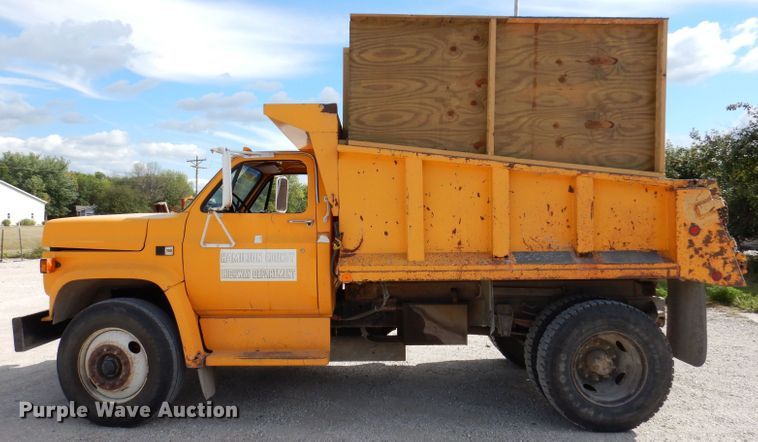 image for item KP9364 1988 GMC Sierra 7000  dump truck