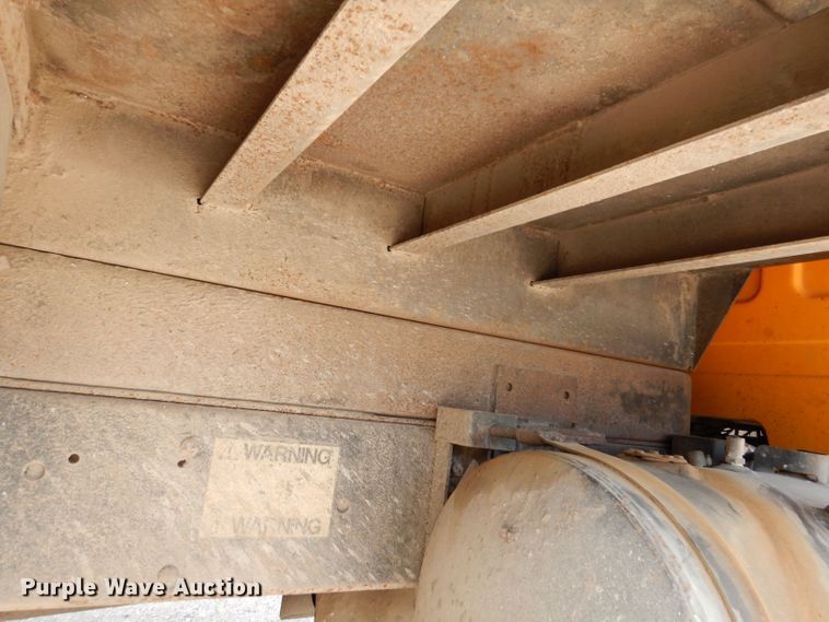 image for item KP9364 1988 GMC Sierra 7000  dump truck