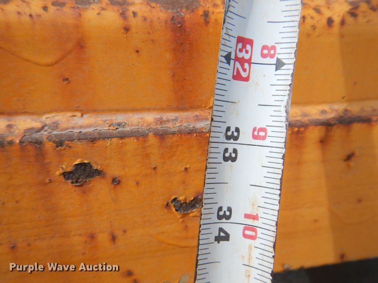 image for item KP9364 1988 GMC Sierra 7000  dump truck