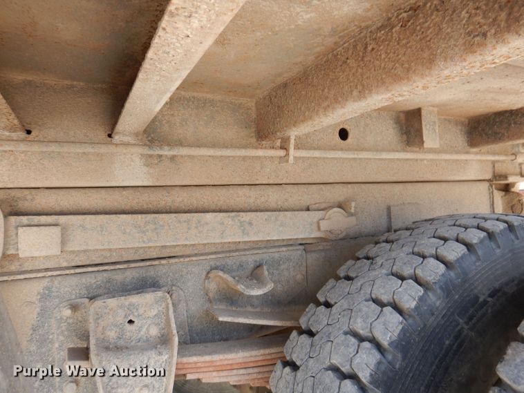 image for item KP9364 1988 GMC Sierra 7000  dump truck