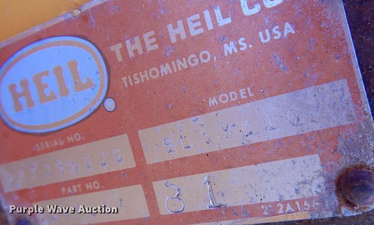 image for item KP9364 1988 GMC Sierra 7000  dump truck