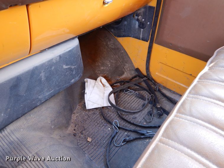 image for item KP9364 1988 GMC Sierra 7000  dump truck