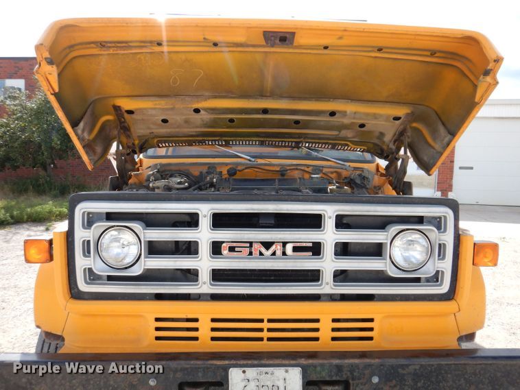 image for item KP9364 1988 GMC Sierra 7000  dump truck