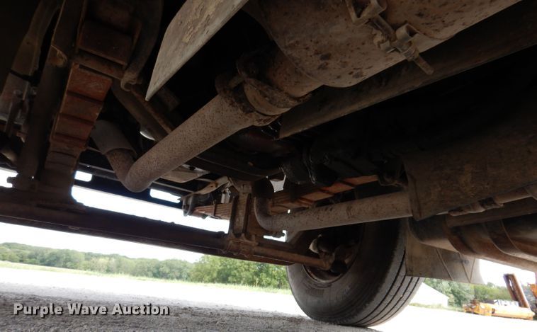 image for item KP9364 1988 GMC Sierra 7000  dump truck