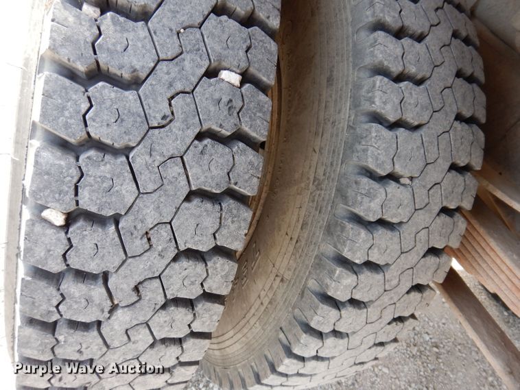 image for item KP9364 1988 GMC Sierra 7000  dump truck