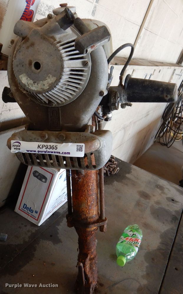 image for item KP9365 Wacker BHF-30  jack hammer