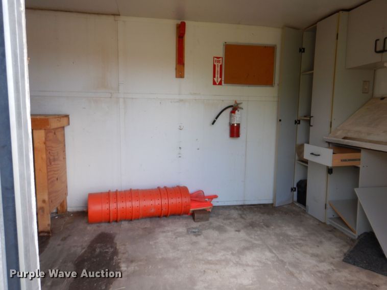 image for item KP9367 1993 United Expressline  enclosed cargo trailer