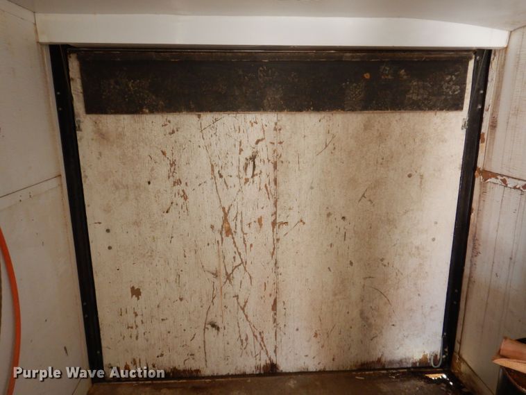 image for item KP9367 1993 United Expressline  enclosed cargo trailer