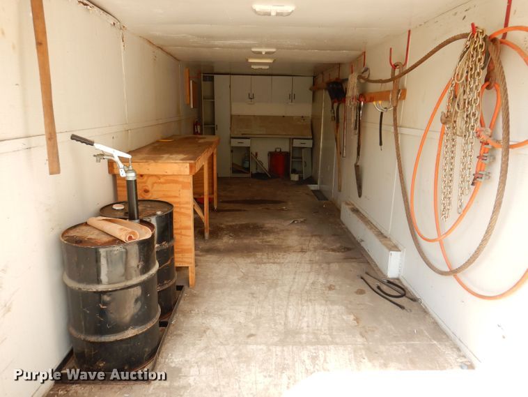 image for item KP9367 1993 United Expressline  enclosed cargo trailer