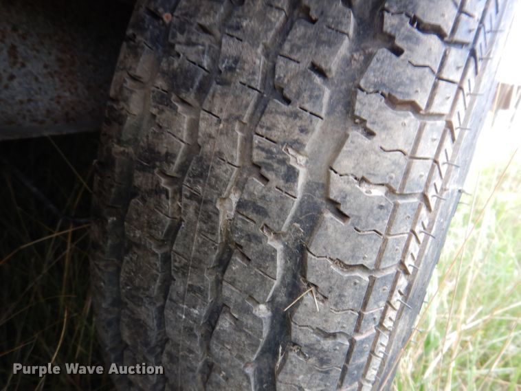 image for item KP9367 1993 United Expressline  enclosed cargo trailer