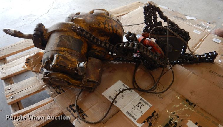 image for item KP9370 Budgit  Overhead hoist