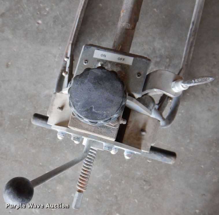 image for item KP9377 2005 MyTana M98  sewer snake