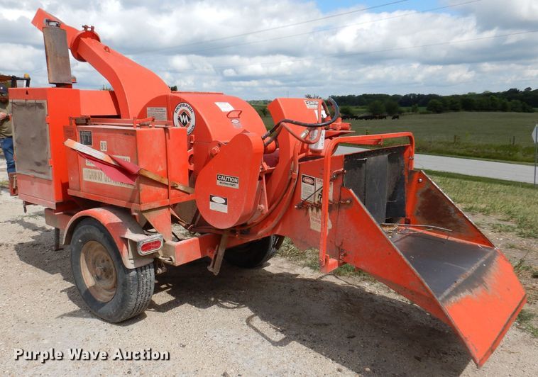 image for item KP9381 1992 Morbark 20/36  wood chipper