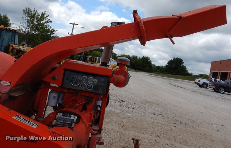 image for item KP9381 1992 Morbark 20/36  wood chipper