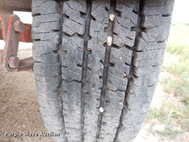 image for item KP9381 1992 Morbark 20/36  wood chipper