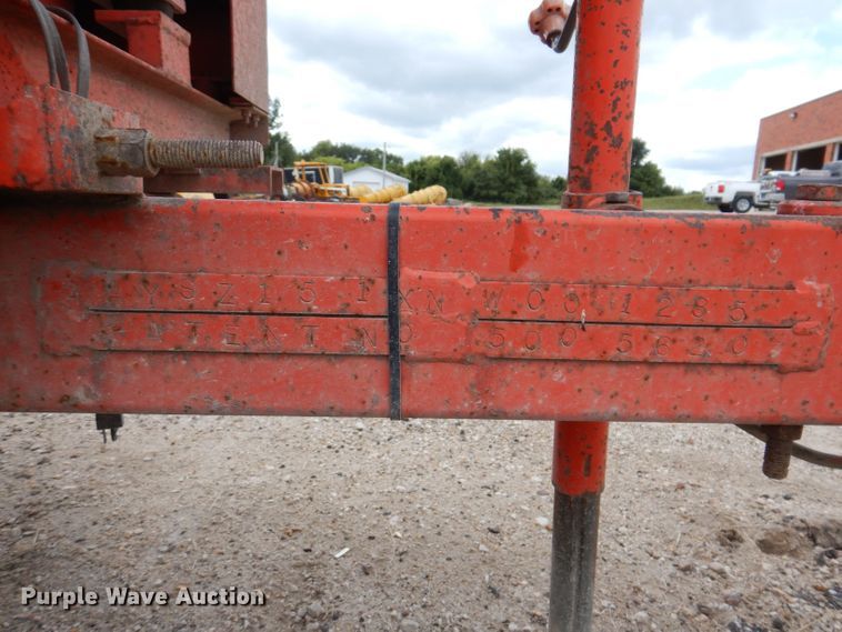 image for item KP9381 1992 Morbark 20/36  wood chipper