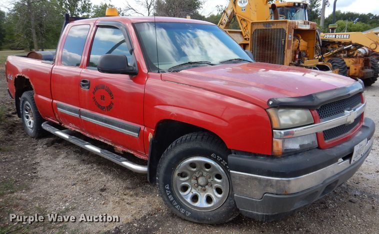 image for item KP9382 2005 Chevrolet Silverado 1500  Ext. Cab pickup truck