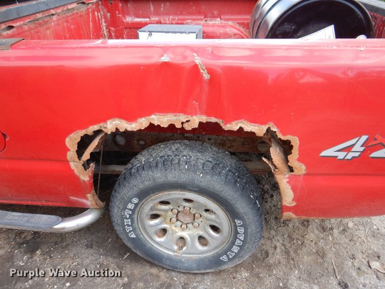 image for item KP9382 2005 Chevrolet Silverado 1500  Ext. Cab pickup truck