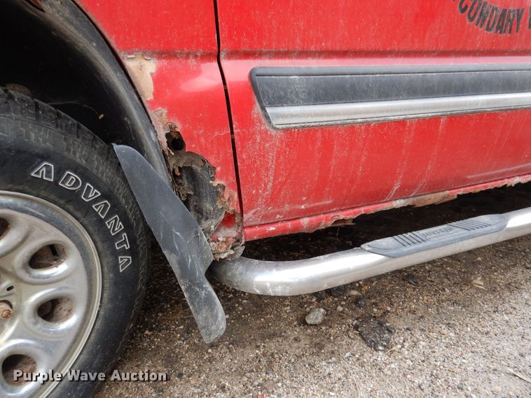 image for item KP9382 2005 Chevrolet Silverado 1500  Ext. Cab pickup truck