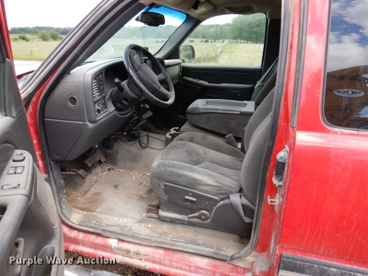 image for item KP9382 2005 Chevrolet Silverado 1500  Ext. Cab pickup truck