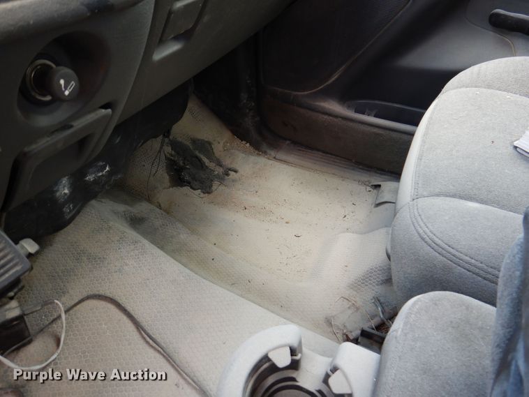 image for item KP9382 2005 Chevrolet Silverado 1500  Ext. Cab pickup truck