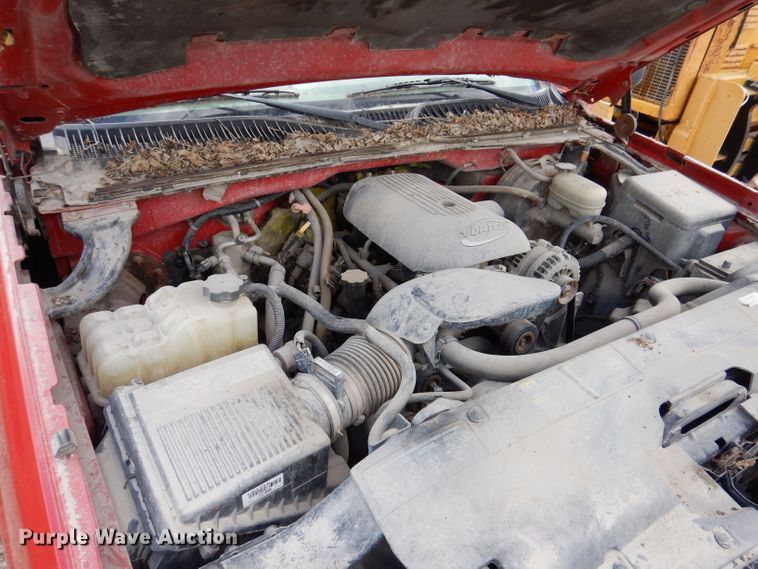 image for item KP9382 2005 Chevrolet Silverado 1500  Ext. Cab pickup truck