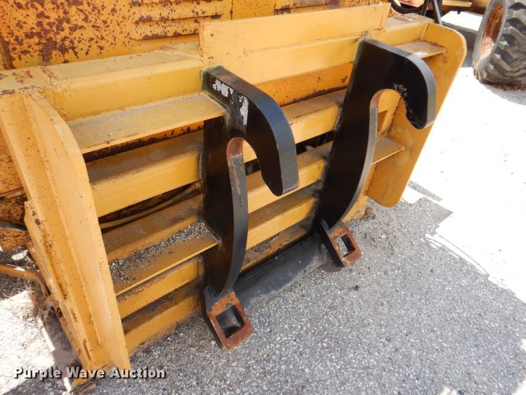 image for item KP9383 1984 Snogo MP3D  snow blower