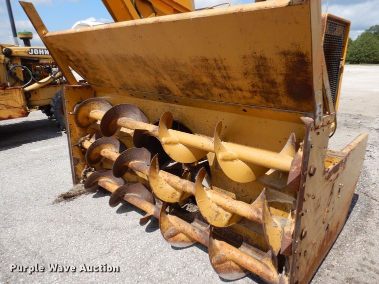 image for item KP9383 1984 Snogo MP3D  snow blower