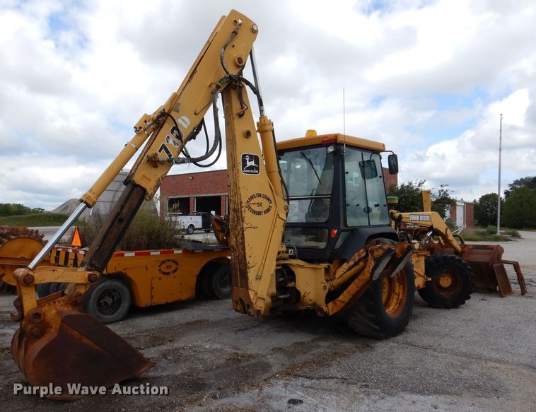 image for item KP9384 1998 John Deere 710D  backhoe