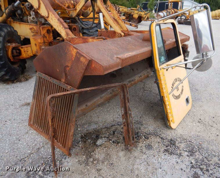 image for item KP9384 1998 John Deere 710D  backhoe