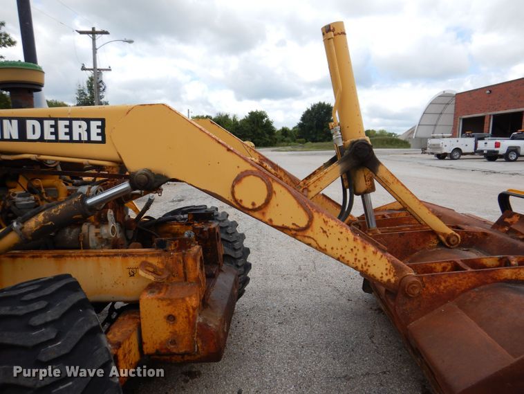 image for item KP9384 1998 John Deere 710D  backhoe