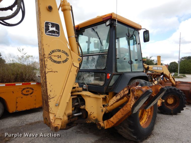 image for item KP9384 1998 John Deere 710D  backhoe