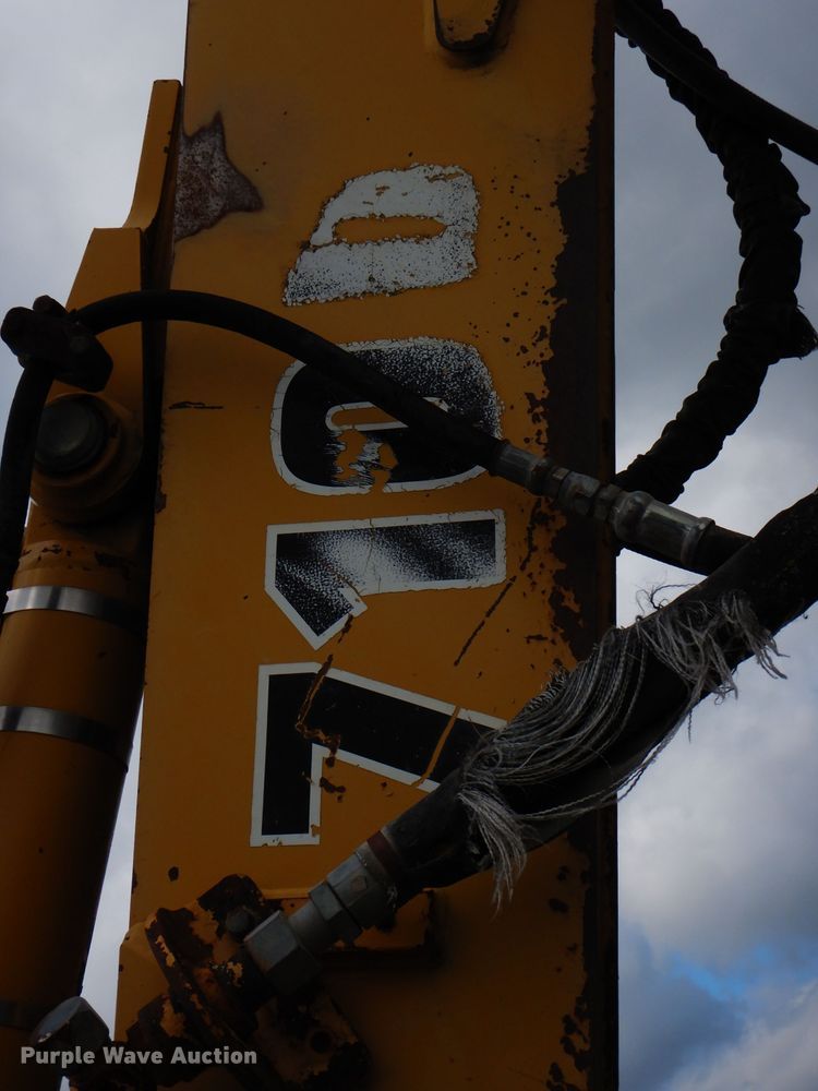 image for item KP9384 1998 John Deere 710D  backhoe