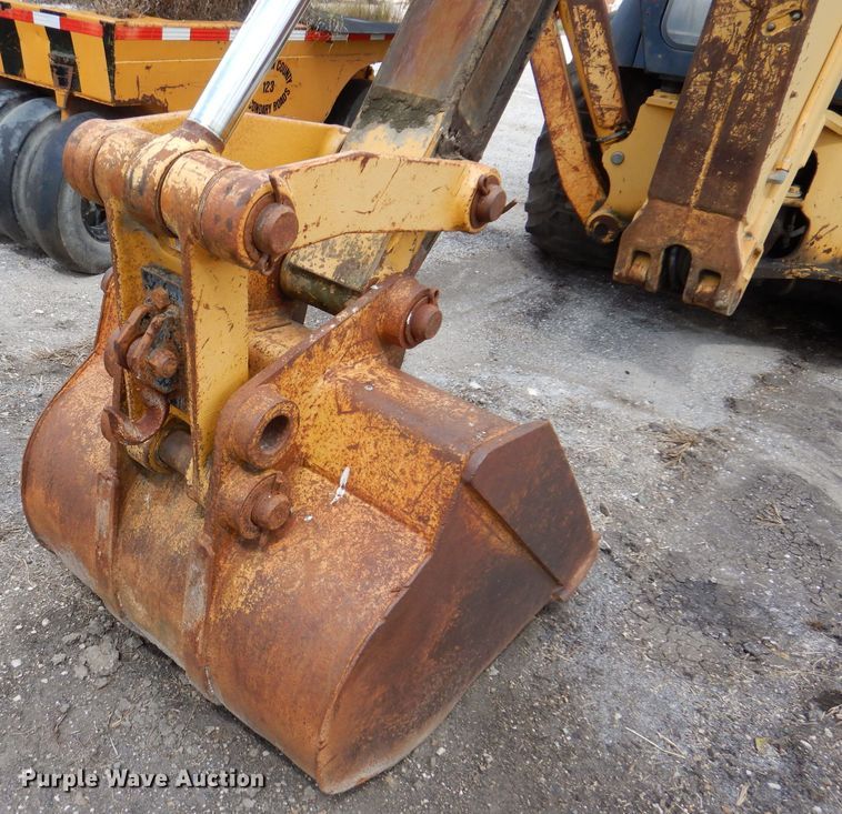 image for item KP9384 1998 John Deere 710D  backhoe