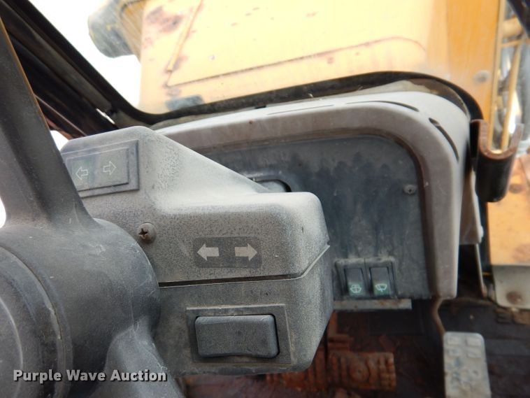 image for item KP9384 1998 John Deere 710D  backhoe