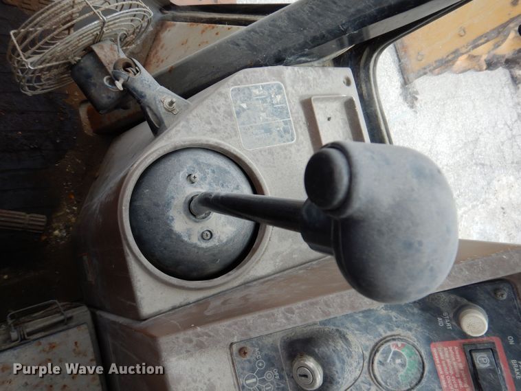 image for item KP9384 1998 John Deere 710D  backhoe