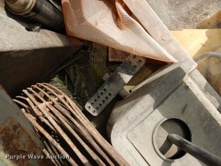 image for item KP9384 1998 John Deere 710D  backhoe