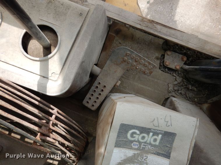 image for item KP9384 1998 John Deere 710D  backhoe