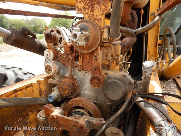 image for item KP9384 1998 John Deere 710D  backhoe