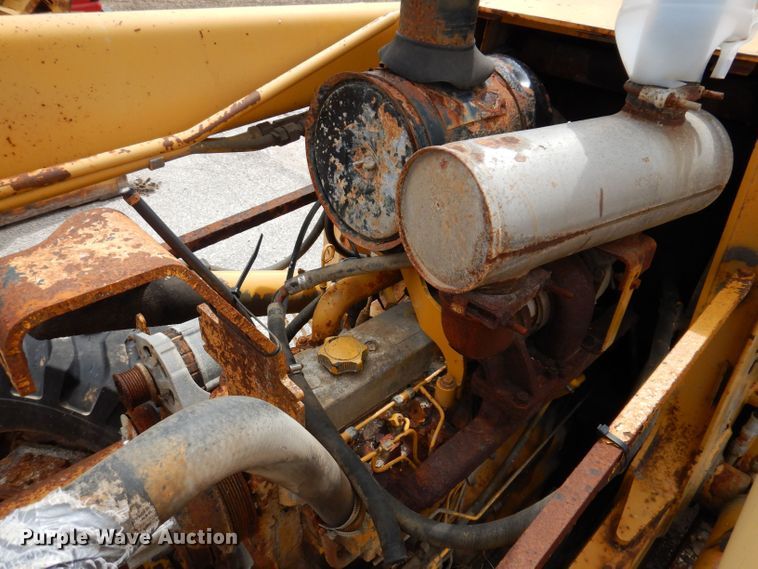 image for item KP9384 1998 John Deere 710D  backhoe