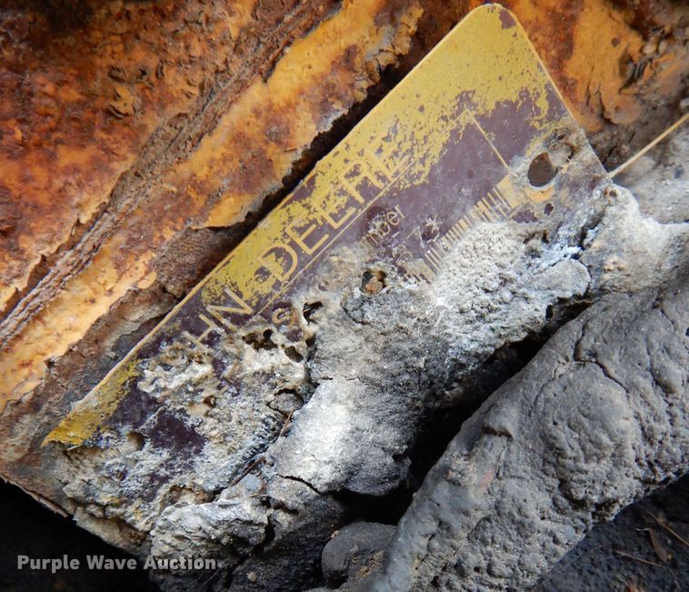 image for item KP9384 1998 John Deere 710D  backhoe