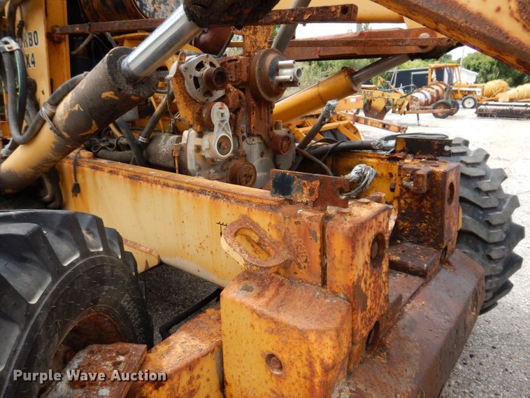 image for item KP9384 1998 John Deere 710D  backhoe