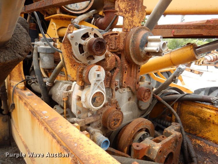 image for item KP9384 1998 John Deere 710D  backhoe