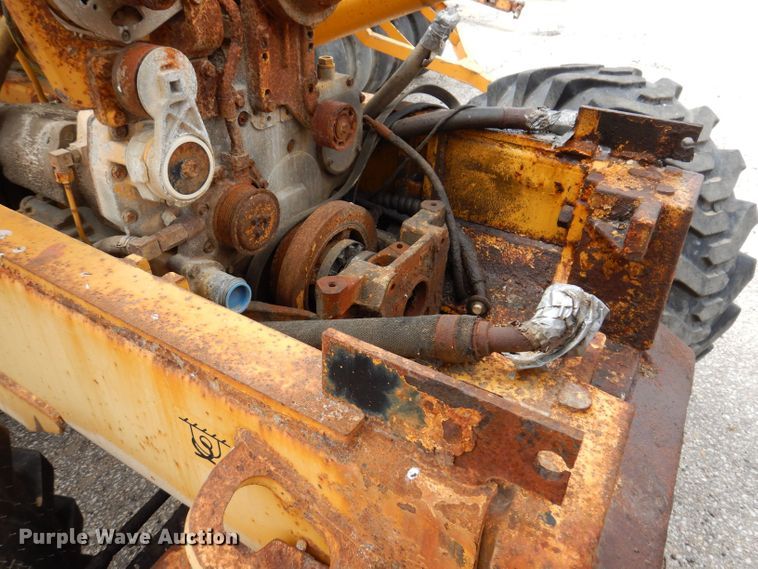 image for item KP9384 1998 John Deere 710D  backhoe