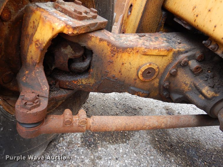 image for item KP9384 1998 John Deere 710D  backhoe