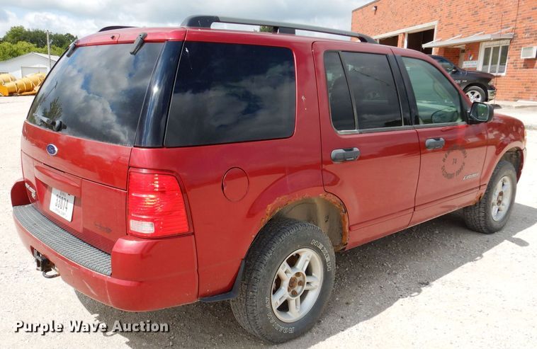 image for item KP9385 2004 Ford Explorer XLT  SUV