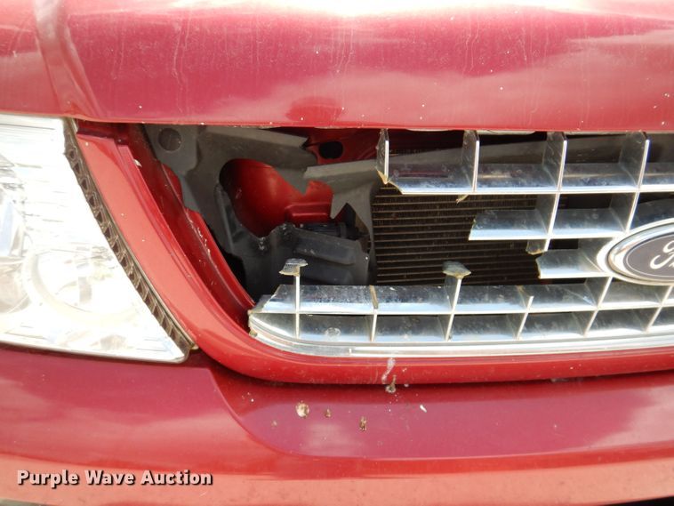 image for item KP9385 2004 Ford Explorer XLT  SUV