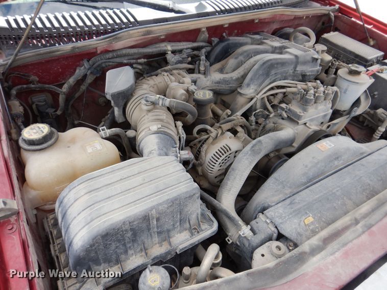 image for item KP9385 2004 Ford Explorer XLT  SUV