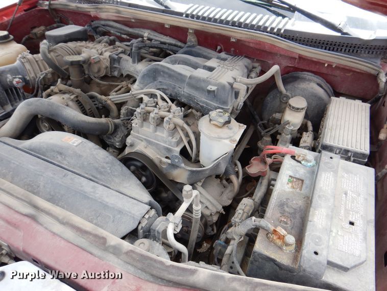 image for item KP9385 2004 Ford Explorer XLT  SUV